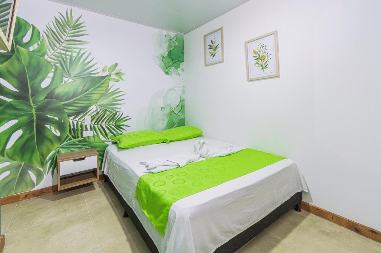 Nomada Hotel Guatapé מראה חיצוני תמונה